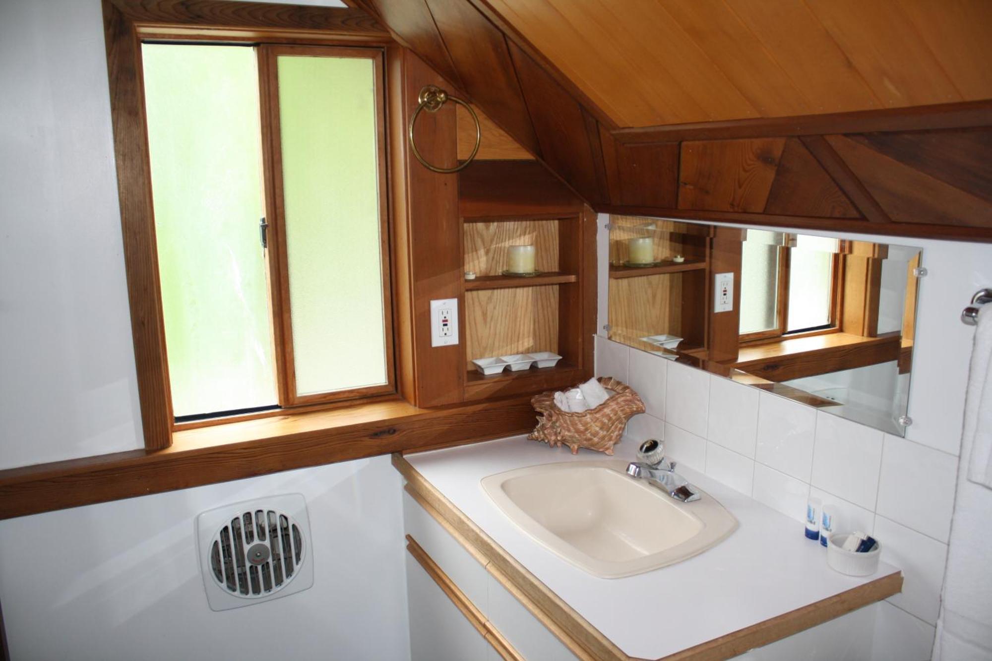 Orca Lodge Sointula Quarto foto