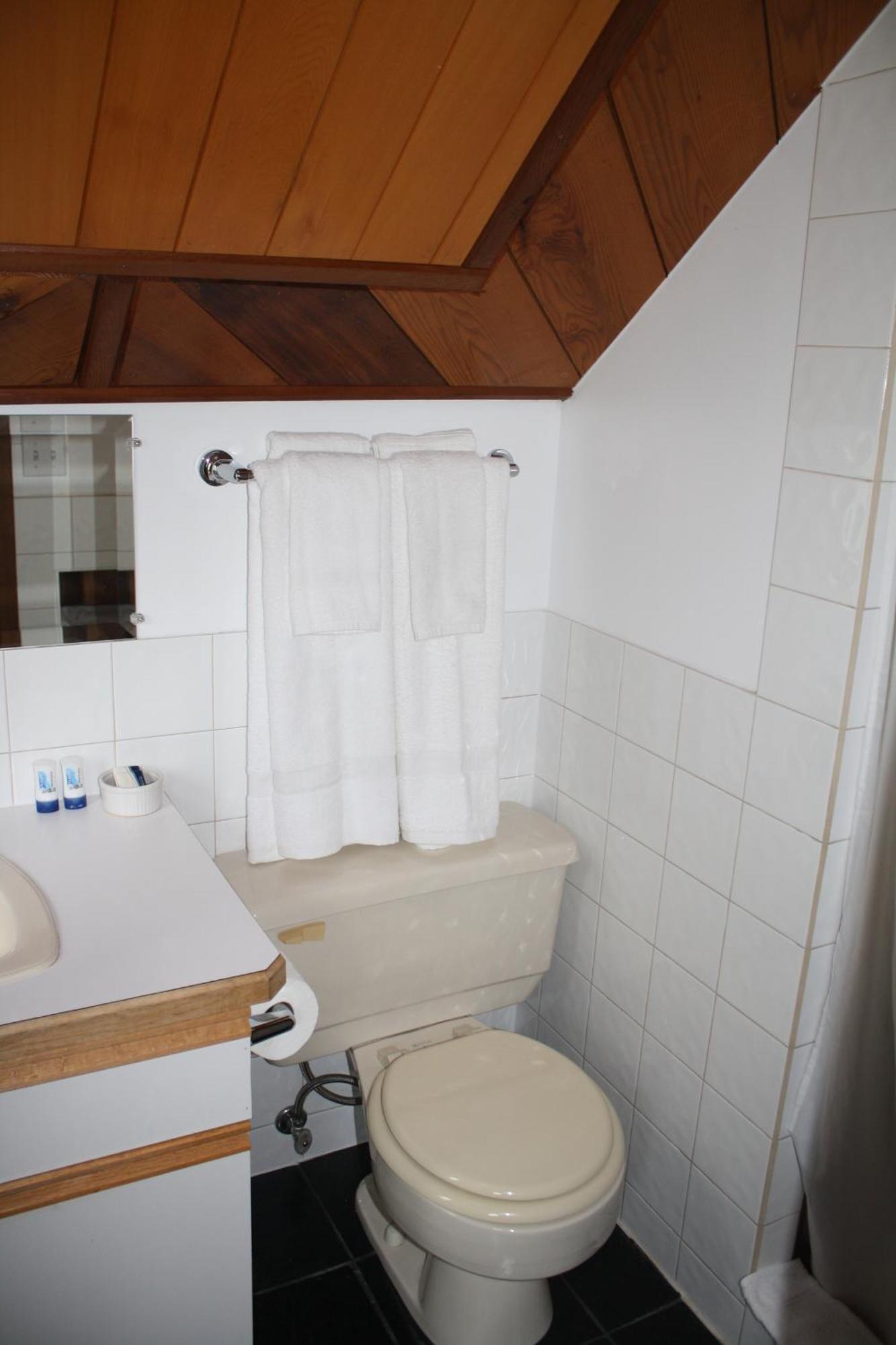 Orca Lodge Sointula Quarto foto